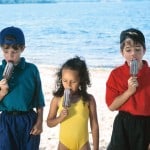 children eating popcicles 0001